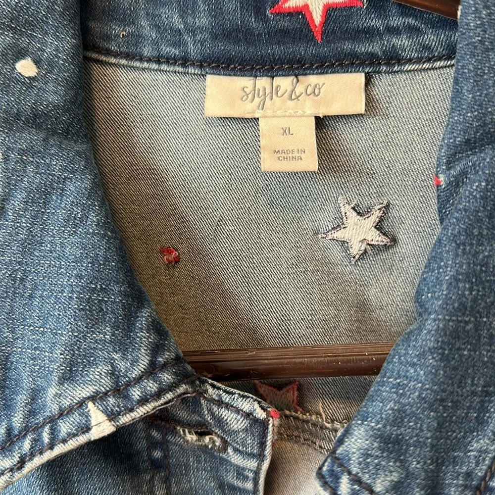 Style & Co starcrossed embroidered denim jacket. Size XL. New with tag. - Picture 4 of 5